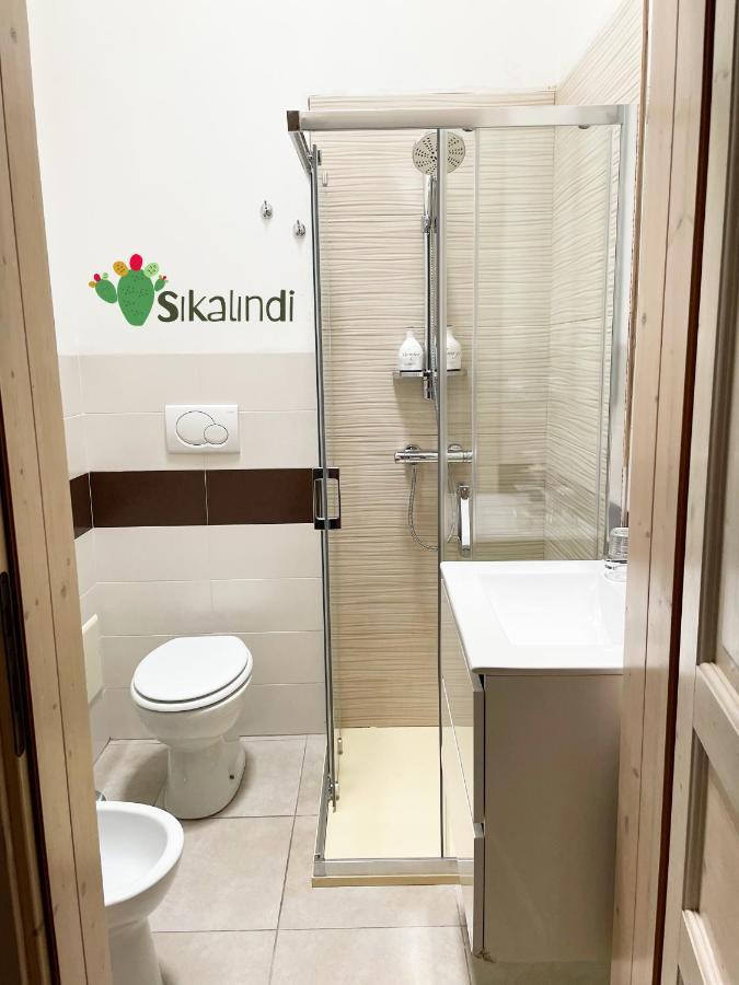 Sikalindi Lecce