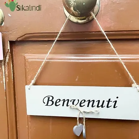 Sikalindi Apartment Lecce Buitenkant foto